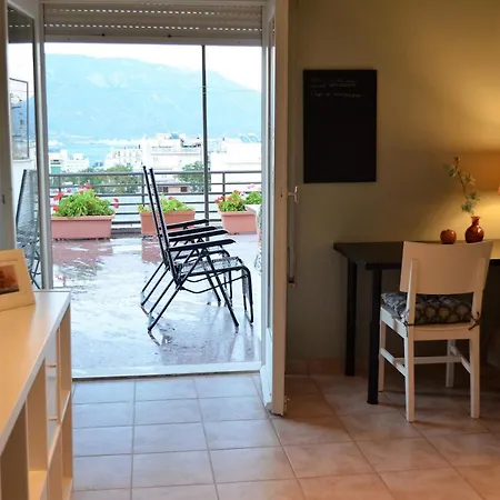 Astonishing View Central Loft Korinth